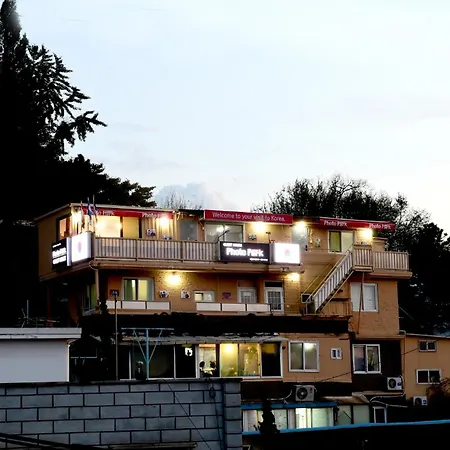 Photo Park Guesthouse